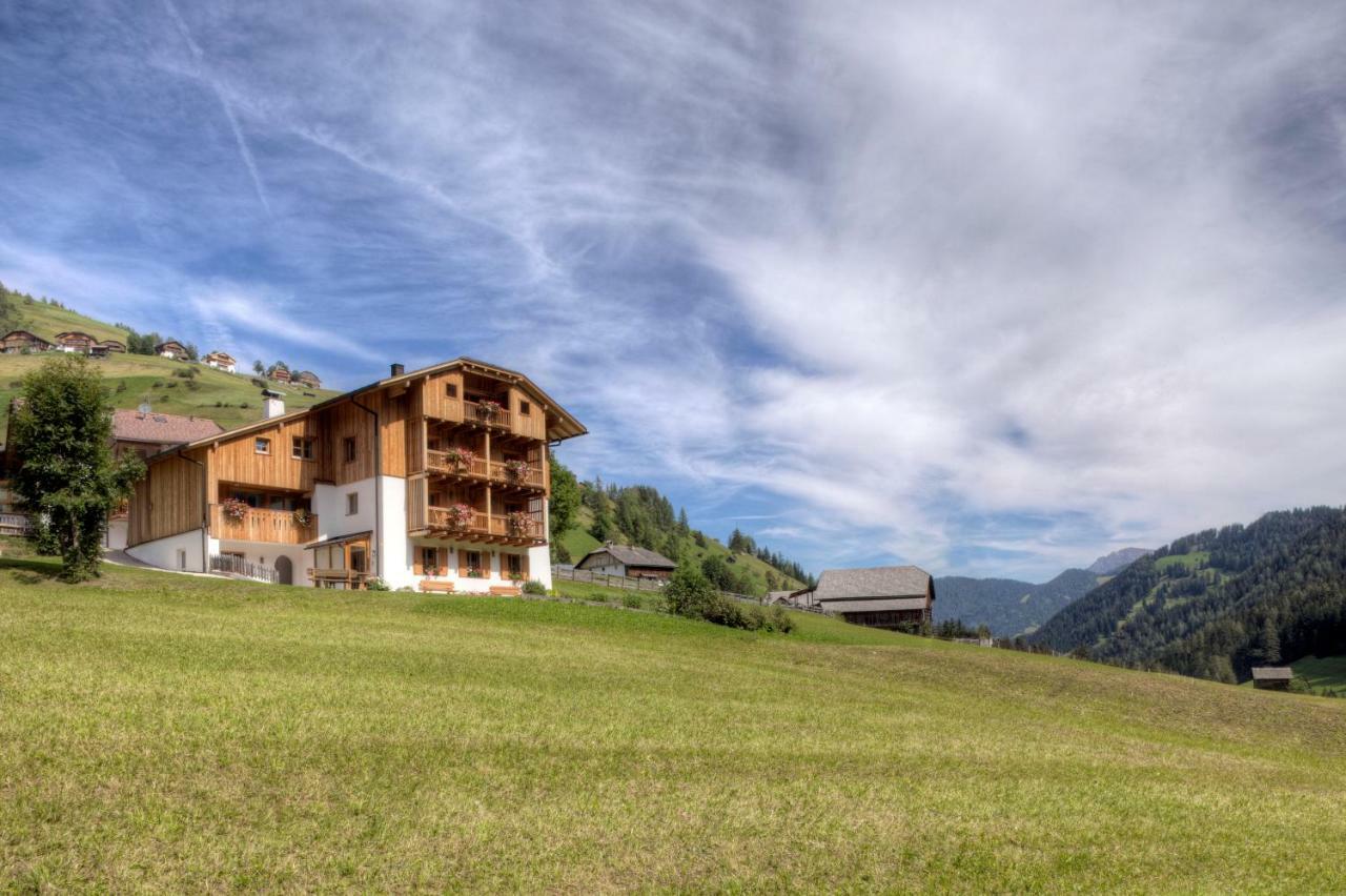 Ciasa Medalghes Villa San Martino in Badia Bagian luar foto